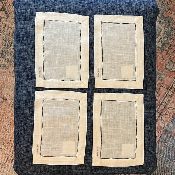 SFERRA Fine Linen Cocktail Napkins Set of 4 902…Festival in Eggshell - Picture 5 of 11